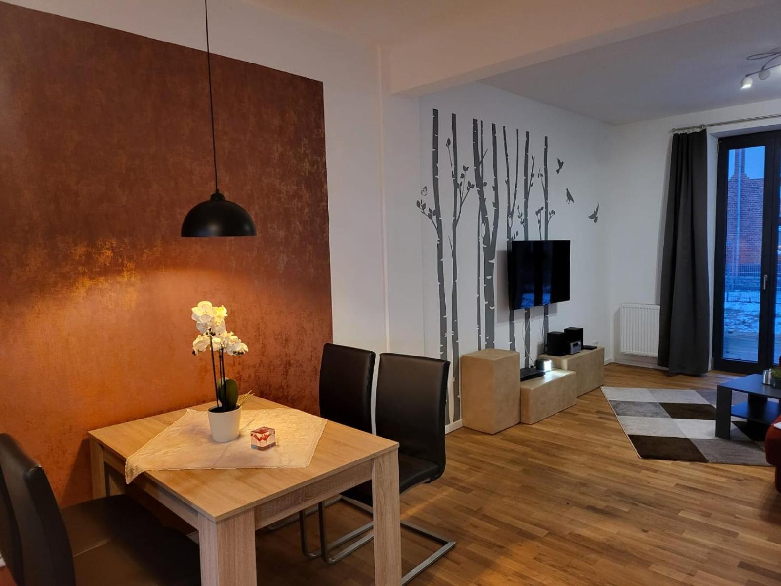 מגדבורג Trendige Stadtwohnung, Historisches Haus Mit Terrasse Und Garten מראה חיצוני תמונה